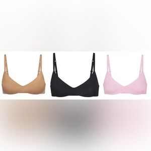 SKIMS Wireless Form Push Up Plunge Bra  (BR-WRL-1891)